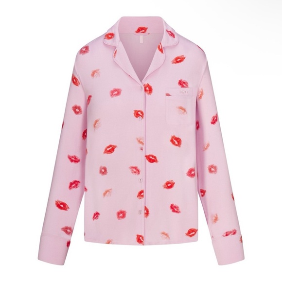 SKIMS Other - SKIMS VALENTINE’S SLEEP LONG SLEEVE SHIRT IN CHERRY BLOSSOM LIPSTICK XS M
